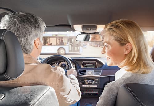 Gespräch Mann Hörverlust